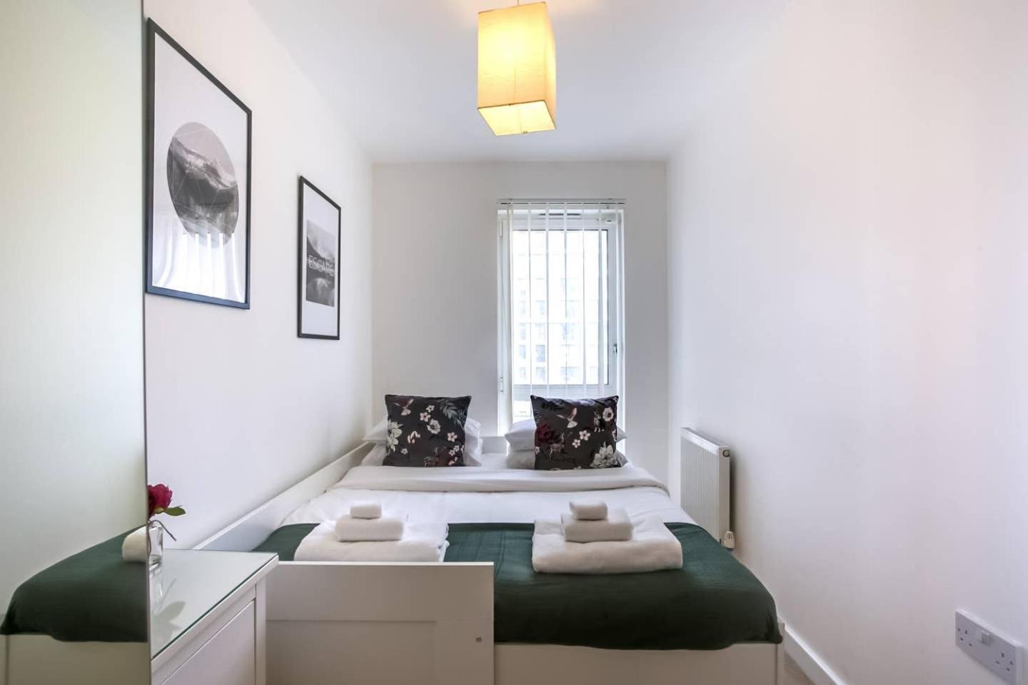 Guestready - Comfort By The Thames, W/ Balcony London Luaran gambar